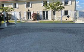 Aux champs Pressinois